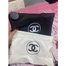 CN 샤넬 패딩 파우치  