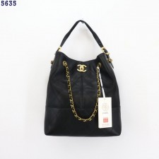 CN 샤넬 2024/25 공방 카프스킨 쇼핑백