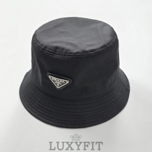 PD 프라다 플레이트 버킷햇
