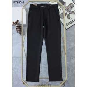 BB 버버리 로고 자수 슬랙스 팬츠