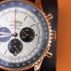 BR 브라이틀링 네비타이머 B01 크로노그래프 46