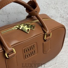 MU 미우미우 아르카디백