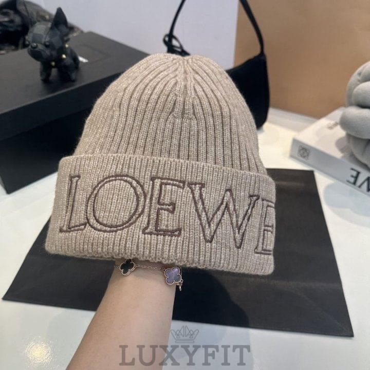 LW 로에베 브라운 자수 비니모자