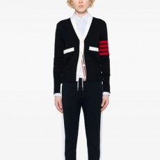 TB [여성] 톰브라운 클래식 밀라노 사선 4바 V넥 가디건