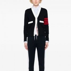 TB [여성] 톰브라운 클래식 밀라노 사선 4바 V넥 가디건