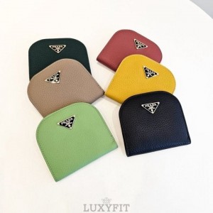 PD 프라다 반달이