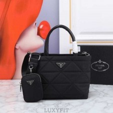 PD 프라다 리나일론 토트