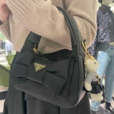 PD 프라다 리본호보 크로스