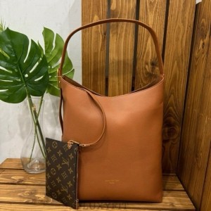 LV 루이비통 로우 키 호보 MM