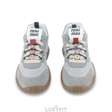MU 미우미우 타이어 여성 스니커즈
