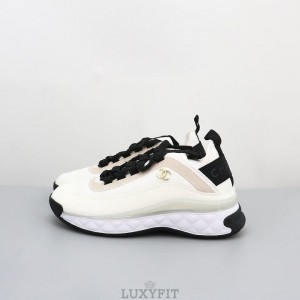 CN 샤넬 믹스드 파이버 패브릭 스웨이드 & 카프스킨 스니커즈