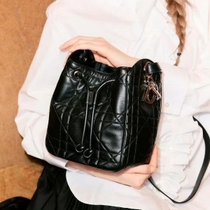 DO 디올 D 모션 스몰