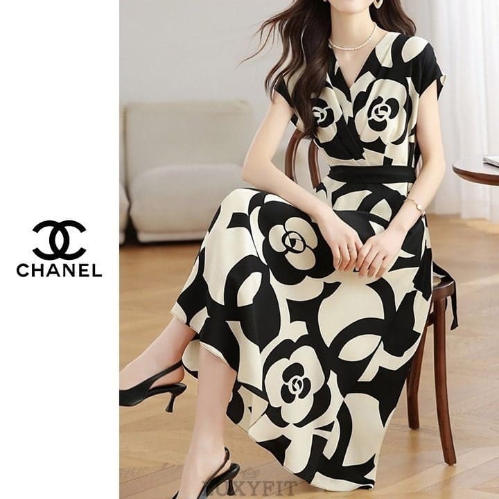 CN 샤넬 까멜리아 브이넥 원피스