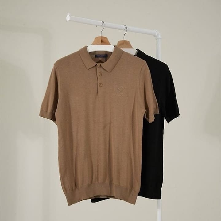 LV 루이비통 톤온톤 로고 카라 니트 반팔 티셔츠