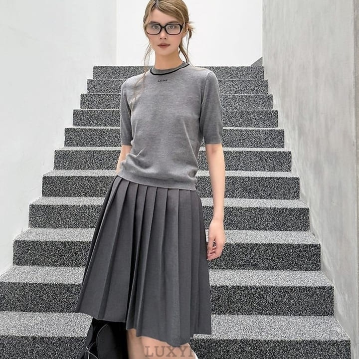 LW 로에베 M 64300 로고 컨트라스트 니트 반팔