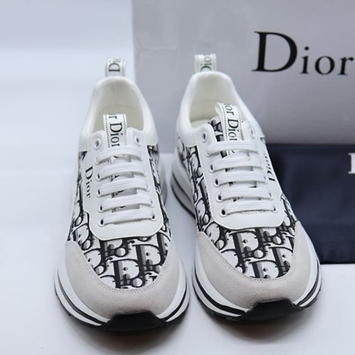 DO 디올 화이트 & 블랙 로고 포인트 스니커즈