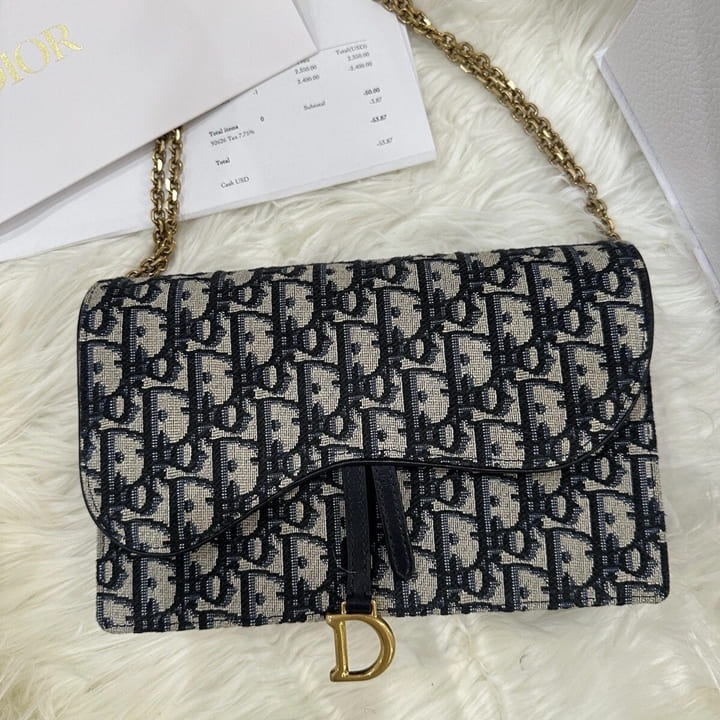 DO 디올 오블리크 클러치 체인백