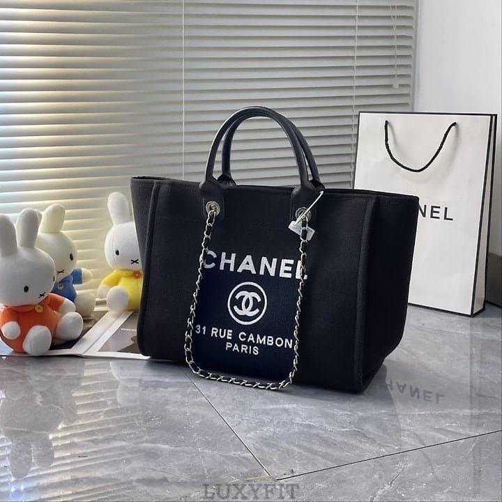 CN 샤넬 캔버스 도빌백