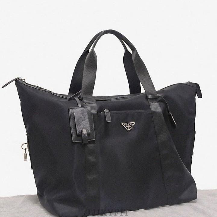 PD 프라다 로고패치 더플 백