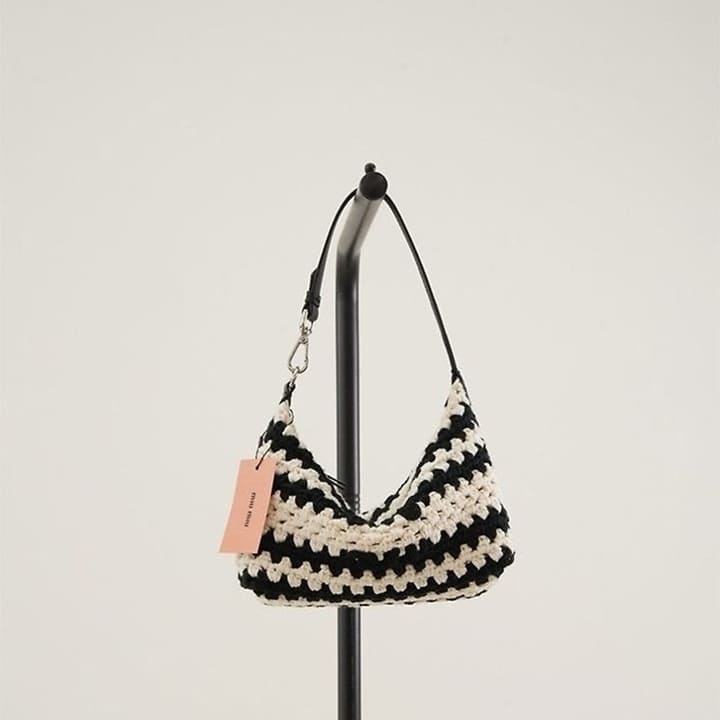 MU 미우미우 크로셰 파우치 호보백