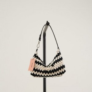 MU 미우미우 크로셰 파우치 호보백