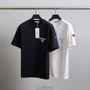 PD 프라다 로고 레터링 코튼 반팔티