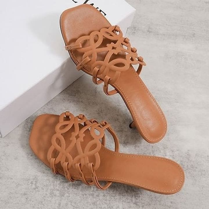 LW 로에베 페탈 아나그램 스랑이드 소프트 카프스킨 굽 뮬