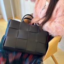 BT 보테가 베네타 아르코 빅 라지 파우치 세트 포리지 풀