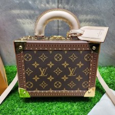 LV 루이비통 쁘띠뜨 발리즈 백